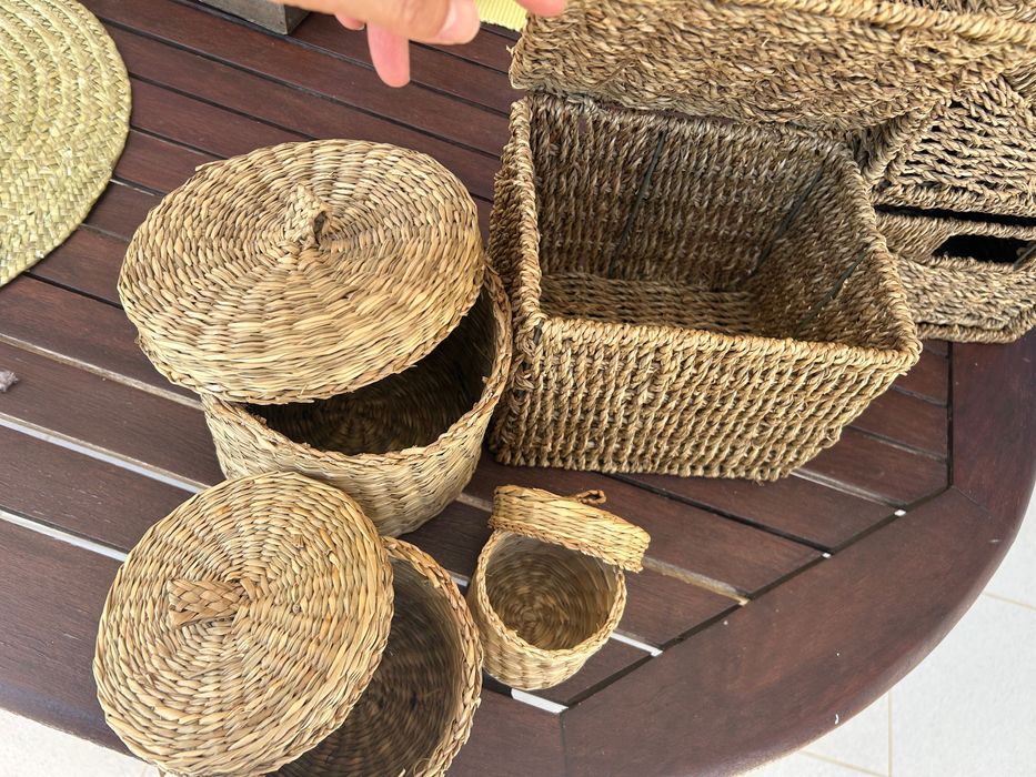 Caixas e cestos arrumação