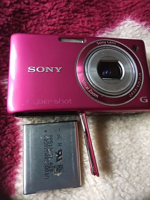 Sony Cyber-shot DSC-W380 червоного кольору