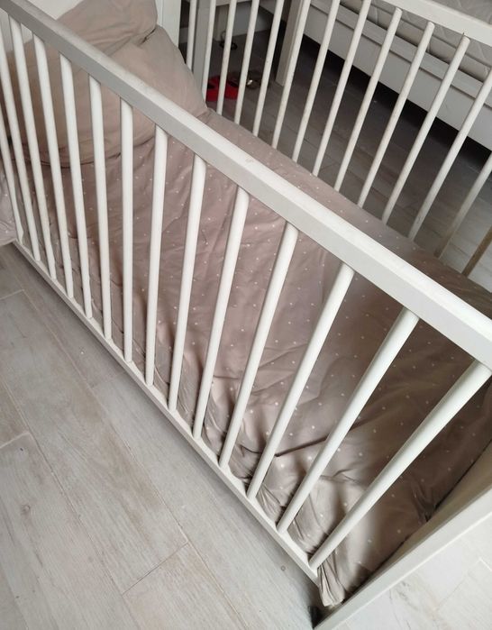 Berço branco IKEA