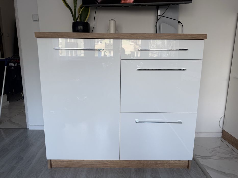 Komoda robiona u stolarza