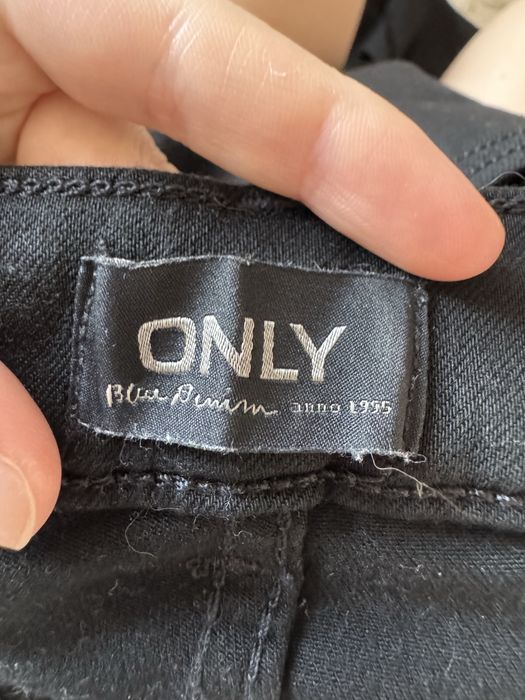 штани черные прямые only