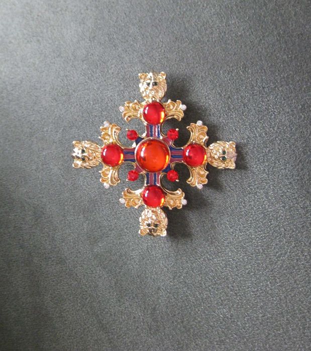 Alfinete / Broche / Pregadeira Cruz c/ Cabeça Leão NOVO