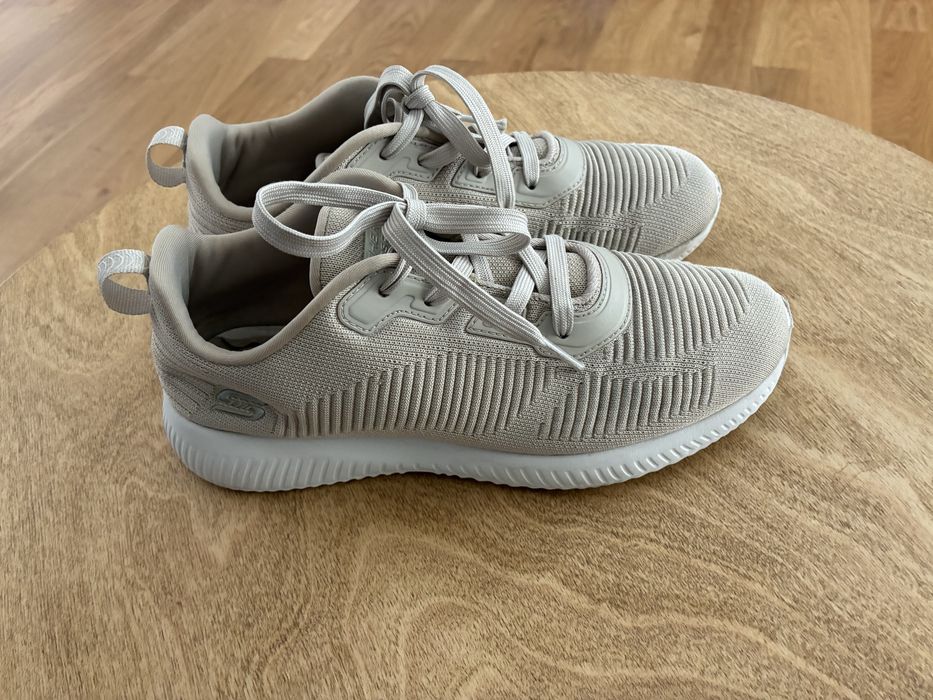 Sketchers sneakersy 38