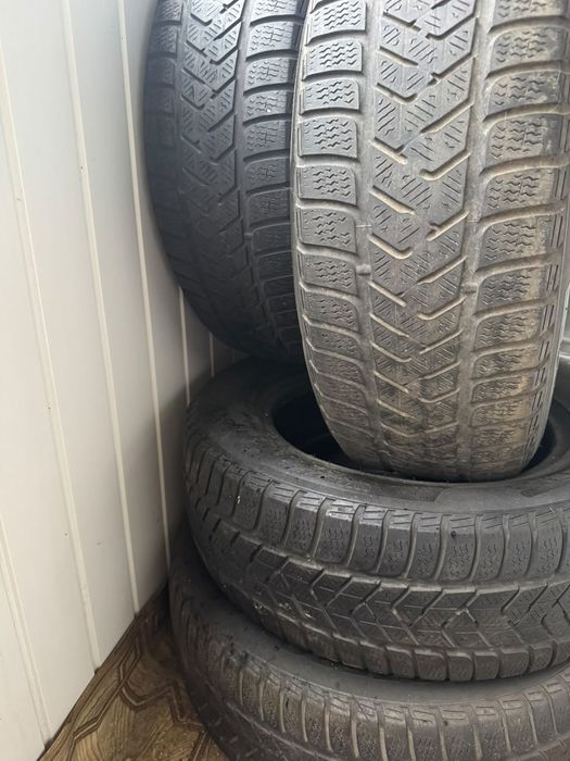 Шини для автомобіля Pirelli Winter Sottozero 2 215/65 R16 98H  комплект
