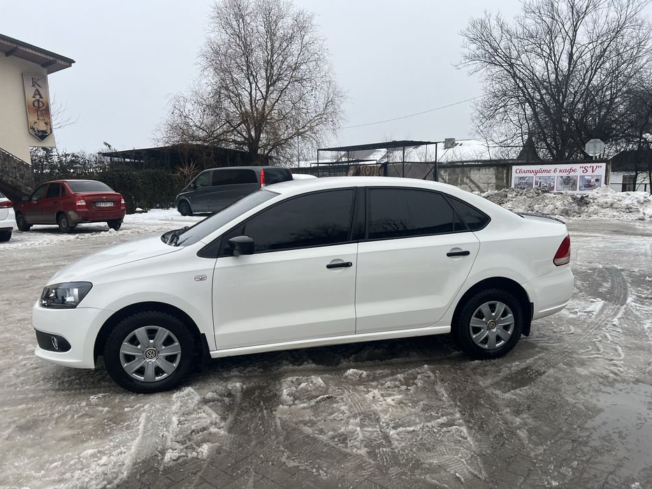 продам volkswagen polo sedan