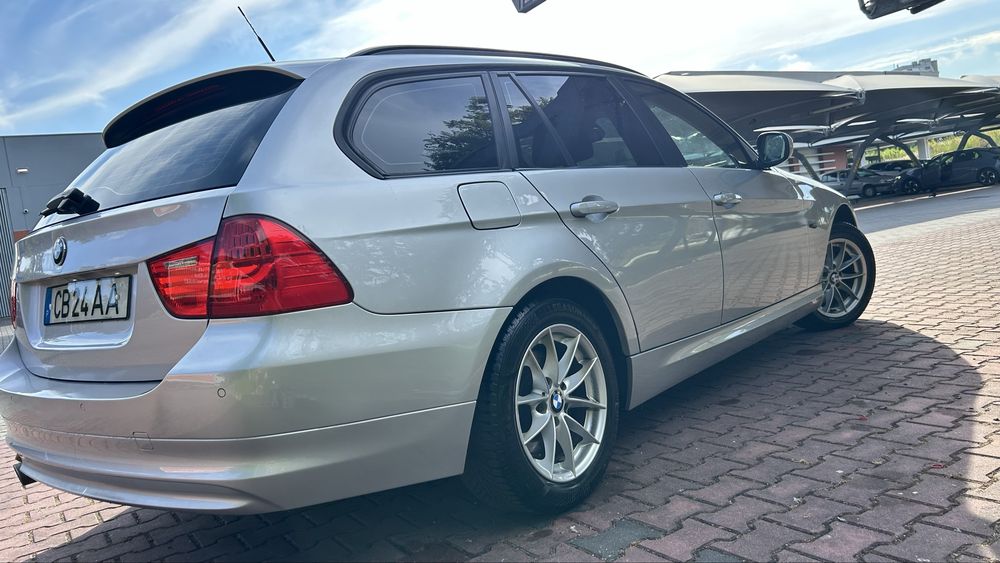 Bmw 320 D auto 2011 184cv