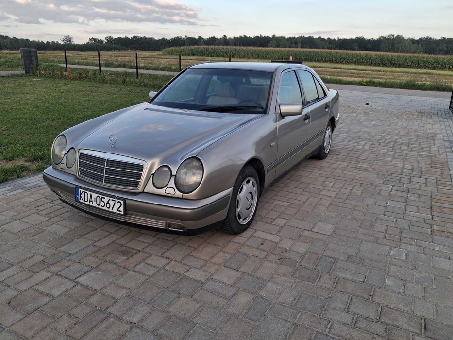Mercedes-Benz Klasa E