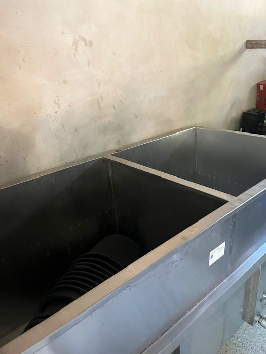 Lagar em inox 1000 + 1500 litros