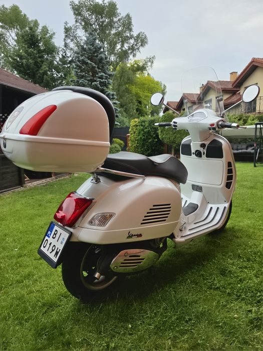 PIAGGIO Vespa 300 GTS