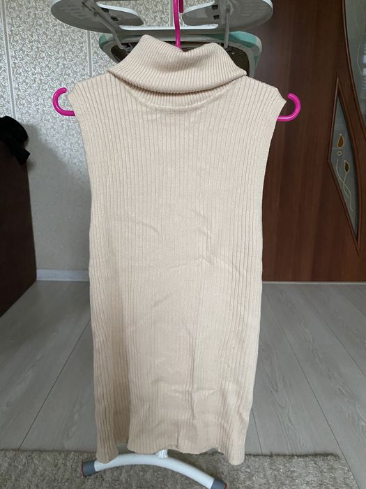 Майка жіноча з горлом розмір xs, sinsay