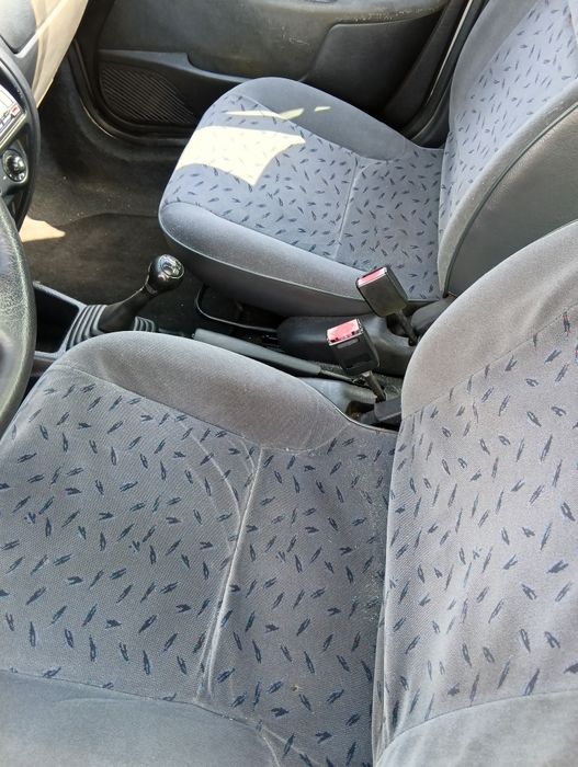 Vendo citroen saxo de 5 lugares a diesel