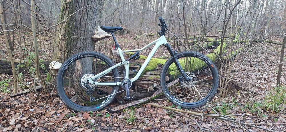 Rower MTB Trail Rose Ground Control 3 - dobry na podjazdy i zjazdy