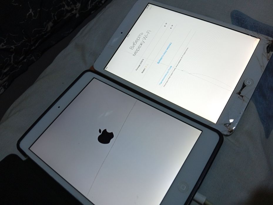 2 Apple iPad mini A1490 + A1432 — рабочие, на запчасти