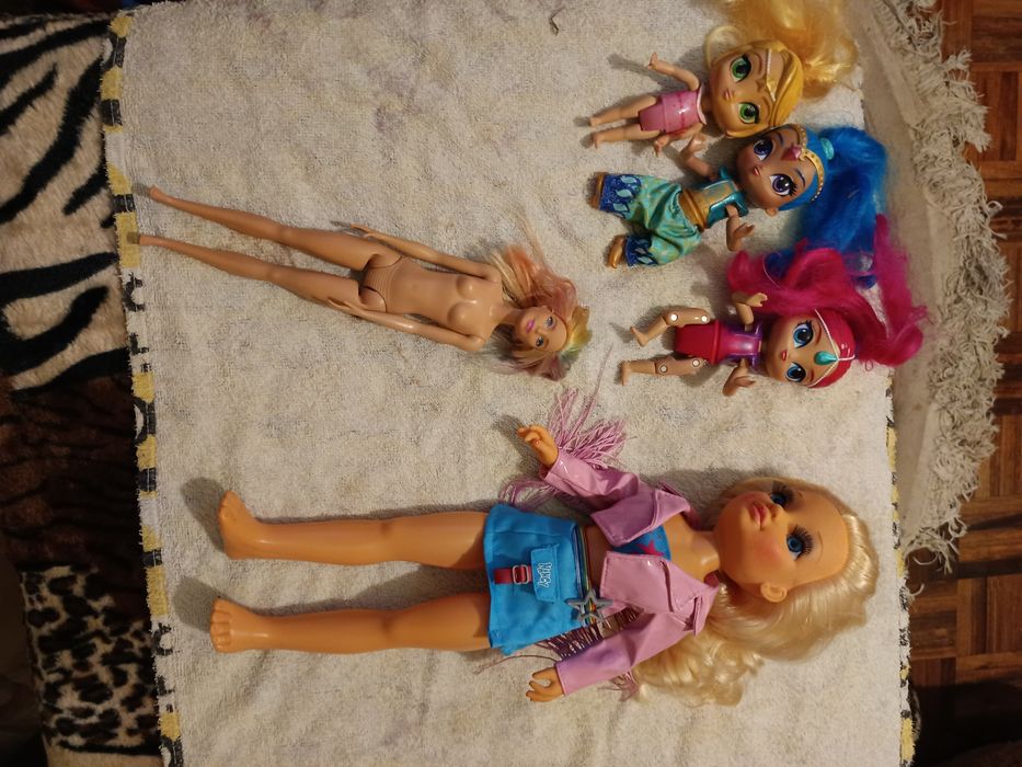 Nancy T 2939 10original com varios bonecos varios