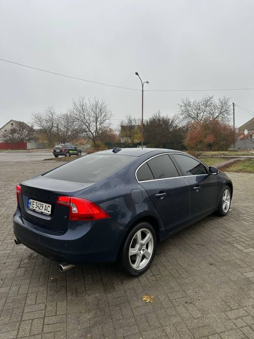 Volvo S60 2013 року