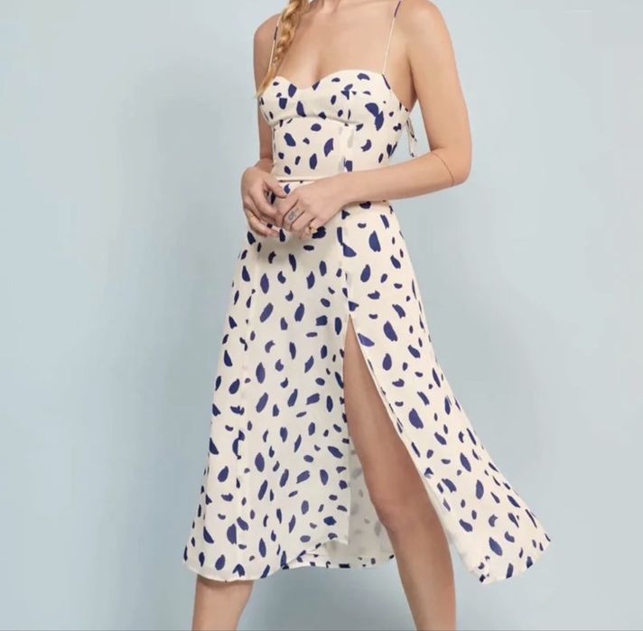 Сарафан с разрезом на ножке