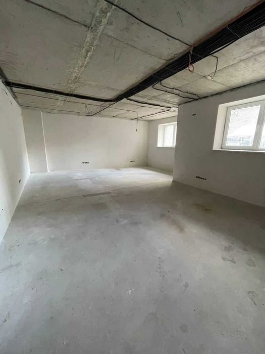 Продаж приміщення з ремонтом 226 м² в Новобудові вул. Зелена