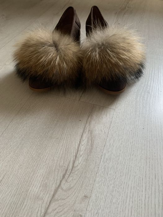 Półbuty z futrem jenota