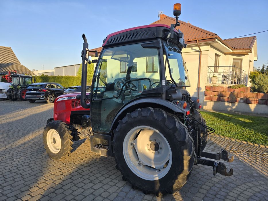 Ciągnik sadowniczy Mccormick X4.50 F 4x4 power shift landini rex