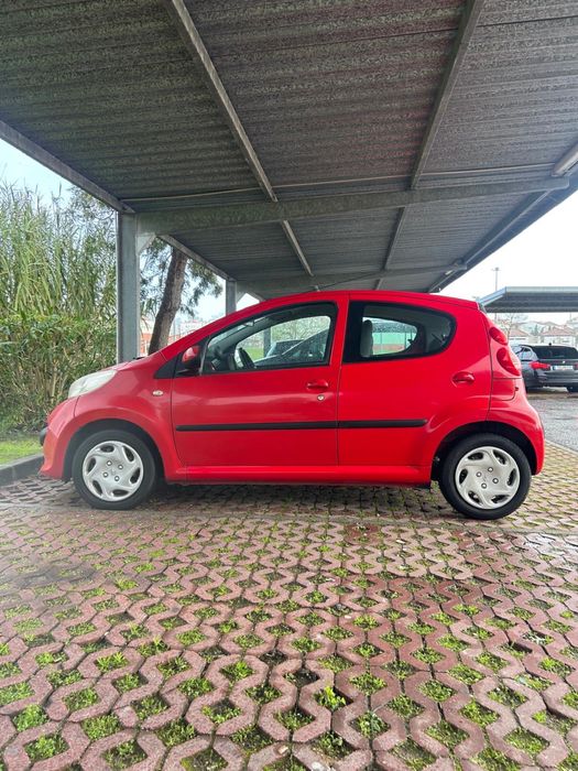 107 com 120 mil como novo