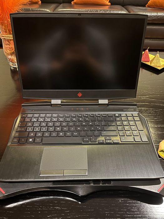 HP OMEN i5 9300h GTX 1650 + COOLER