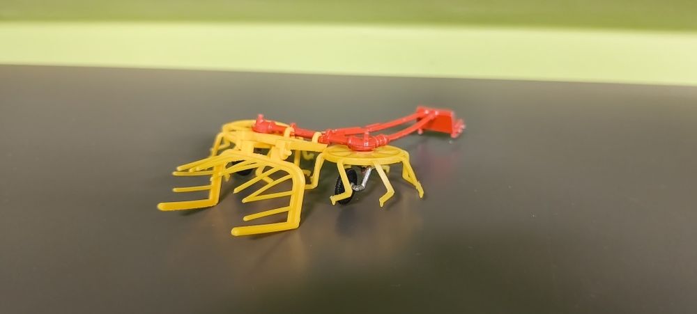 Britains zgrabiarka jak siku 1 32