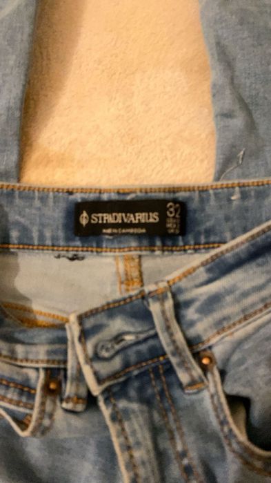 Calças a boca de sino | Stradivarius | Tamanho 32 |Apenas 10€