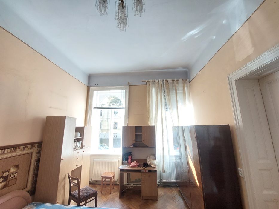 Продається 4-кімнатна квартира  по вул.Гете(р-н Драмтеатру)..