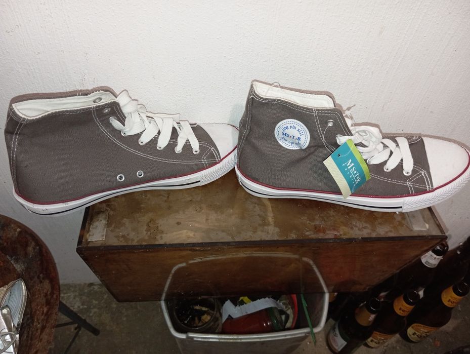 Trampki (uniwersalne)