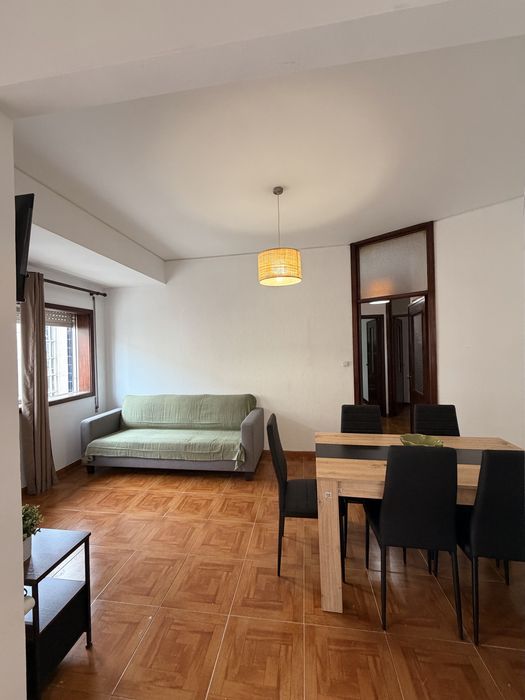 Quarto compartilhado na Areosa