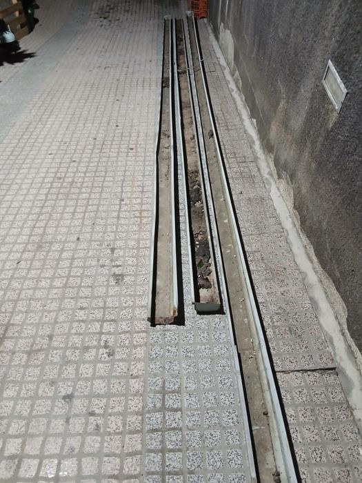 Vendo  caleiras usadas  negociável