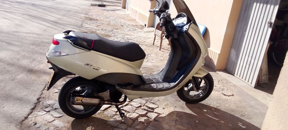 Scooter Peugeot elyseo 70 cc