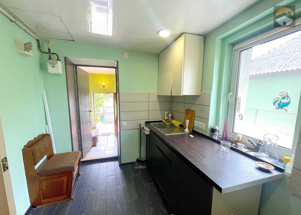 Продам будинок  метро Київська , Є-відновлення +