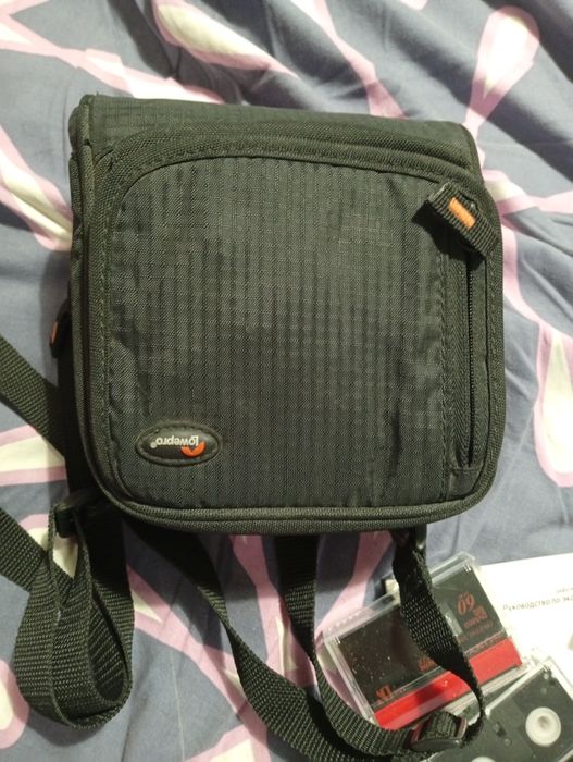 Видеокамера Canon MV890