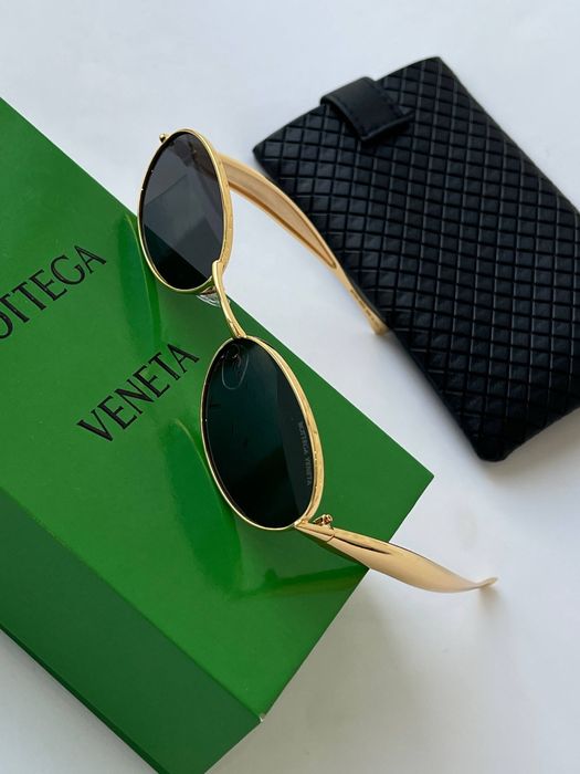 Окуляри  Bottega Veneta  нова колекція