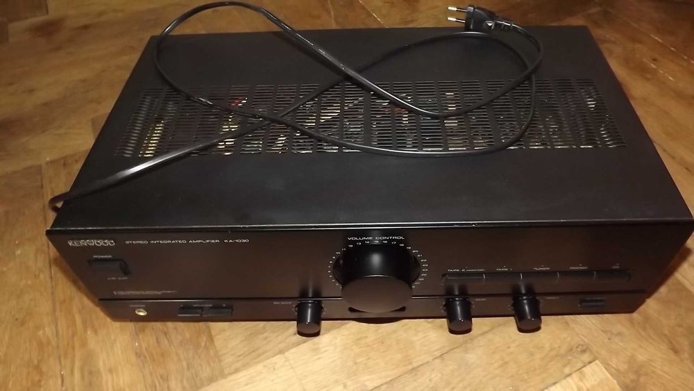 Підсилювач Kenwood KA 1030