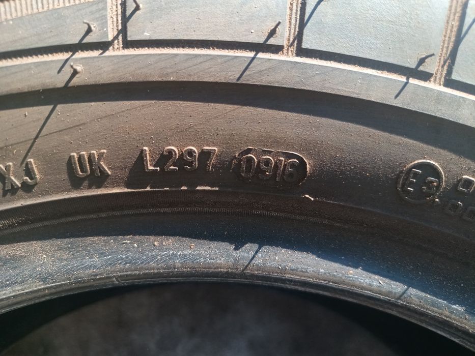 225/70R16C Pirelli