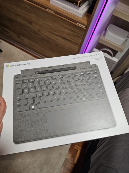 Microsoft Surface Pro Signature Keyboard with Slim Pen 2 (Alcantara)