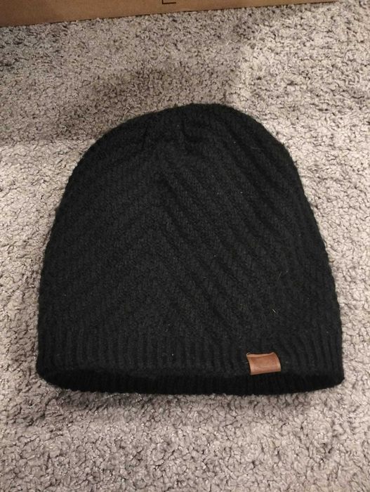 Czapka damska czarna