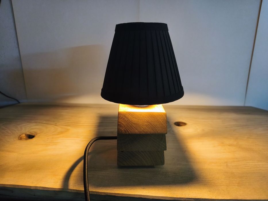 Lampka nocna drewniana