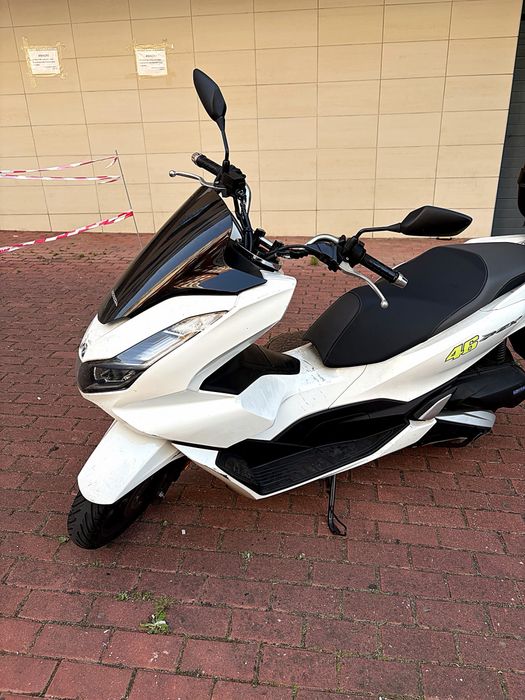 Honda PCX 125 — 2021 — 14.500km