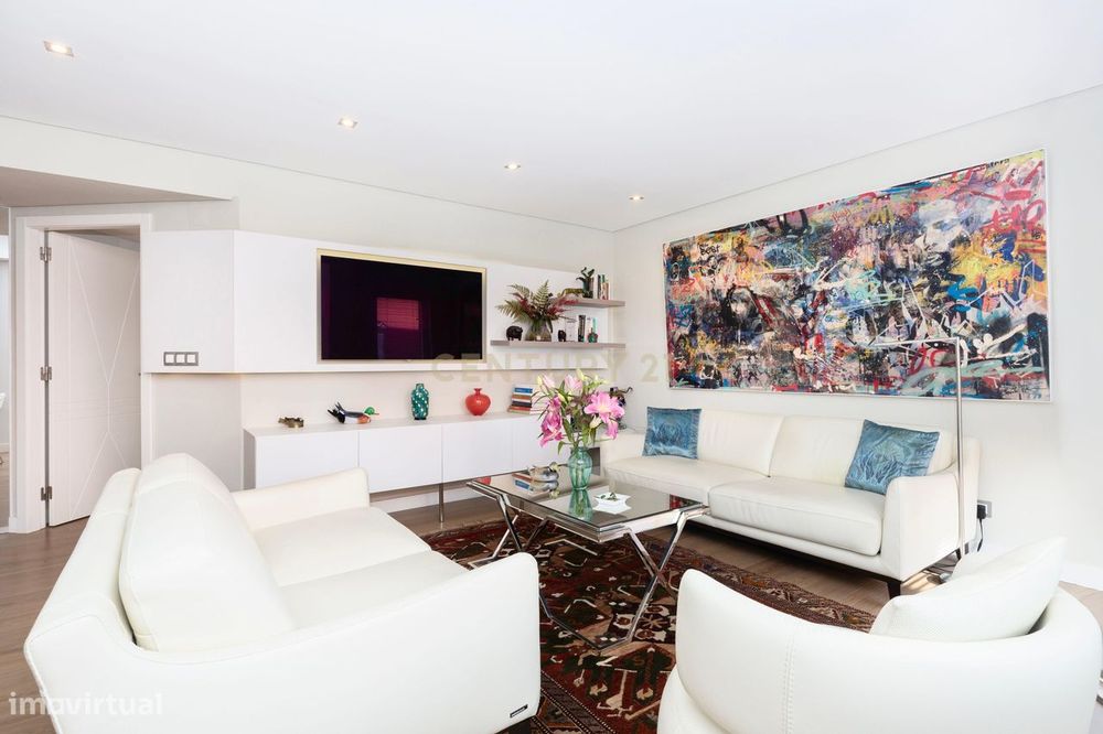 T2 Apartamento Renovado em Cascais