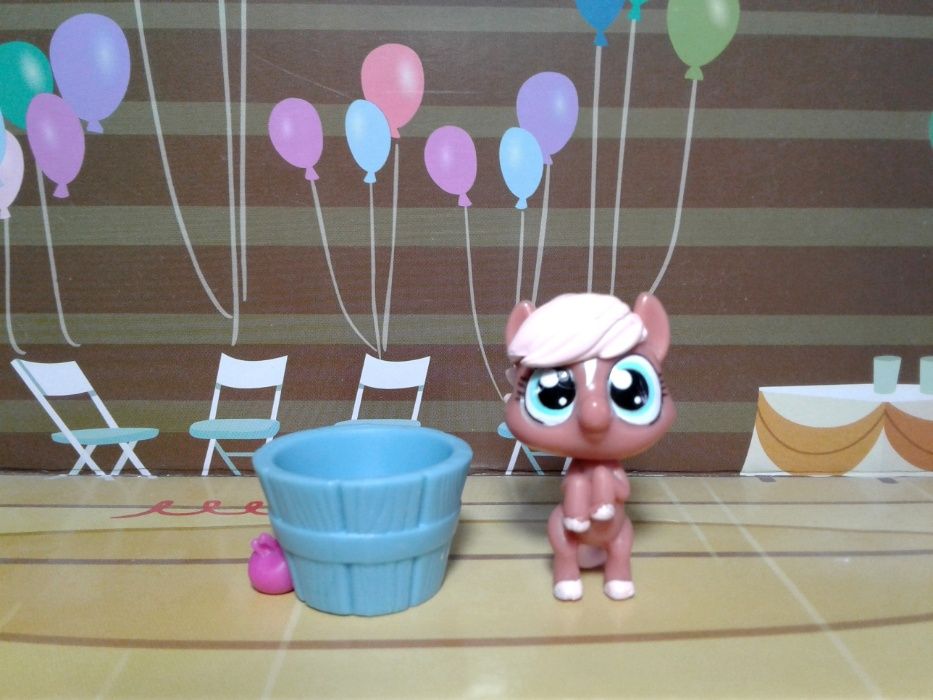Мини фигурка с аксессуаром Littlest Pet Shop