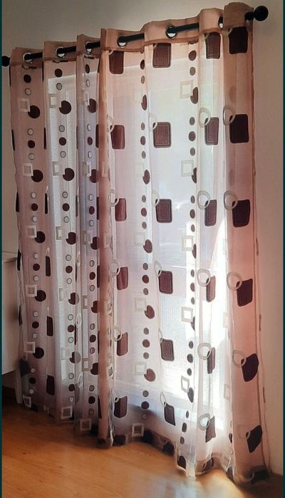 Cortinados translúcidos