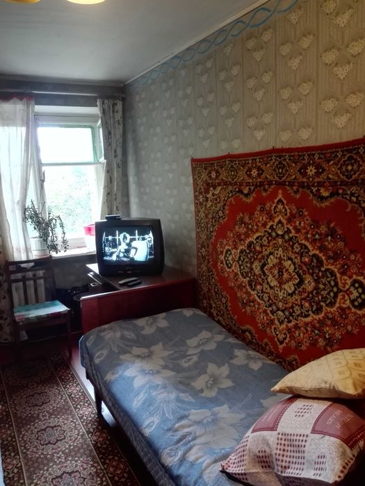Сдам комнату девушки. Без комиссионных. Центр.