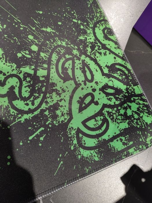 Игровой коврик с подсветкой Razer Goliathus LED 600x300