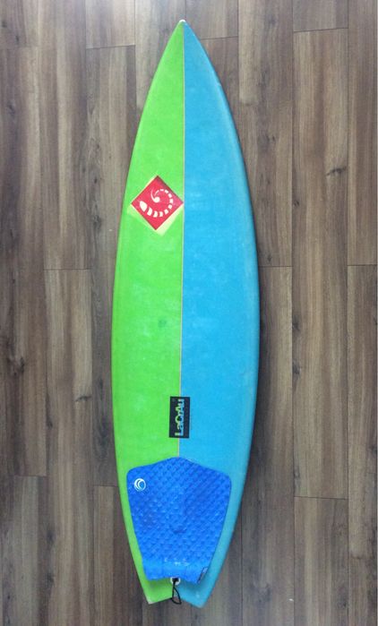 prancha de surf lacrau 5’7’’