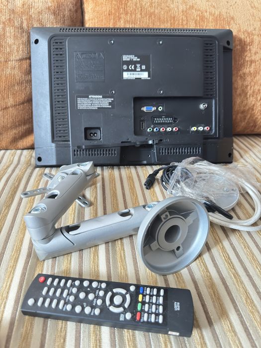 Продам ТВ  LCD SHARP  19дюйм