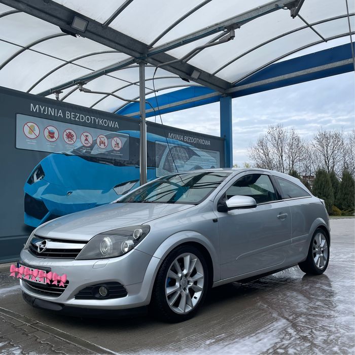 Opel Astra 2.0 turbo