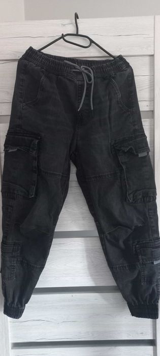 Męskie joggery Cropp W28 L32